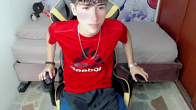 Snapshot of johnny_cagee chatting on 21, 1, 2025 johnny cagee online show from 21, 1, 2025