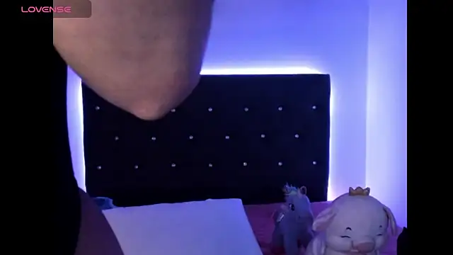 Snapshot of Alba_Grey chatting on 11, 3, 2026 Alba Grey online show from 11, 3, 2026