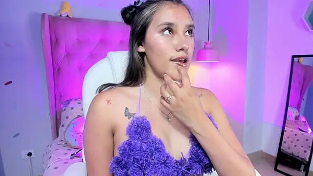 Snapshot of _Sophie__miller chatting on 13, 11, 2025 Sophie miller online show from 13, 11, 2025