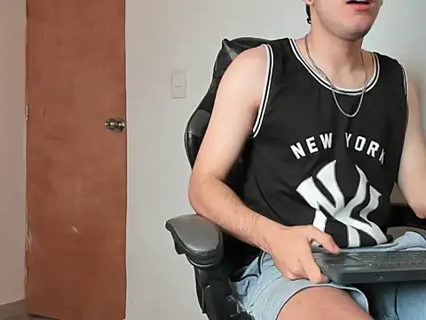 leo030809 online show from 23, 2, 2026