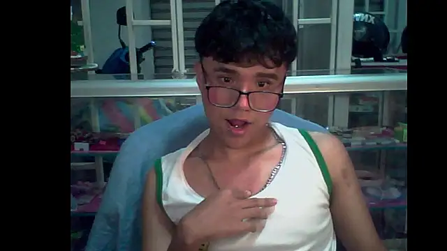 Snapshot of Baby_Cream chatting on 13, 12, 2024 Baby Cream online show from 13, 12, 2024