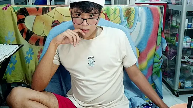 Snapshot of Baby_Cream chatting on 17, 12, 2024 Baby Cream online show from 17, 12, 2024