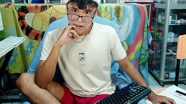 Snapshot of Baby_Cream chatting on 17, 12, 2024 Baby Cream online show from 17, 12, 2024