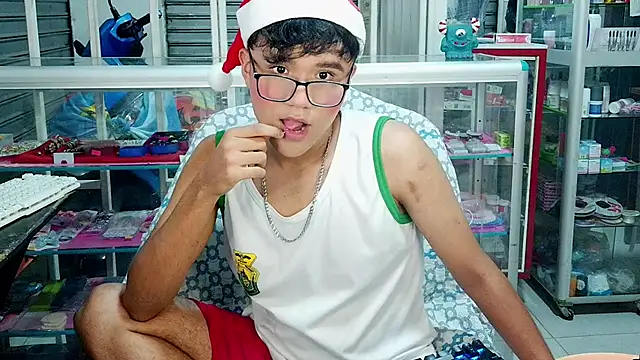 Snapshot of Baby_Cream chatting on 18, 12, 2024 Baby Cream online show from 18, 12, 2024