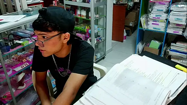 Snapshot of Baby_Cream chatting on 5, 2, 2025 Baby Cream online show from 5, 2, 2025