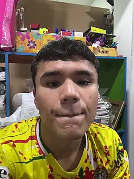 Snapshot of Baby_Cream chatting on 18, 12, 2025 Baby Cream online show from 18, 12, 2025