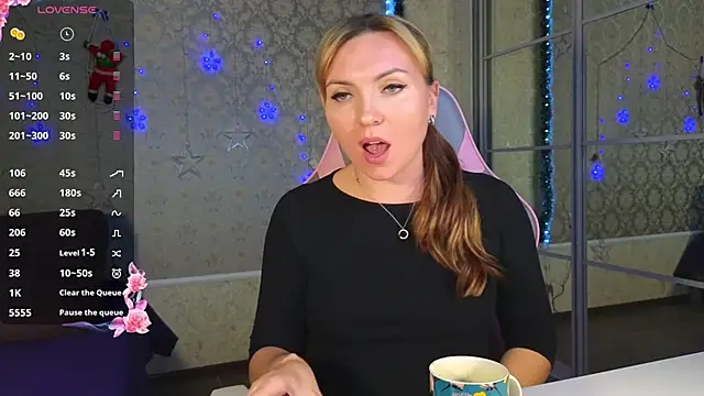 -DIVORA- online show from 1, 1, 2025