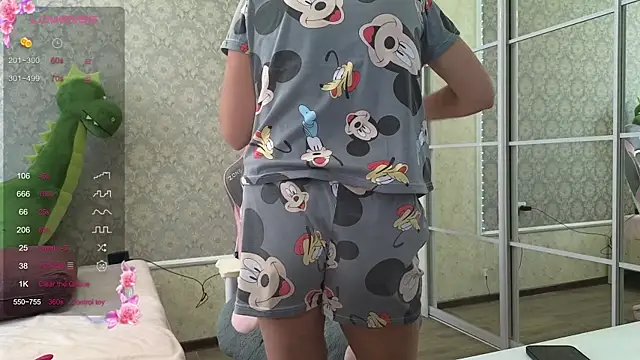 Snapshot of -DIVORA- chatting on 25, 10, 2025 -DIVORA- online show from 25, 10, 2025