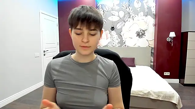 EmiliaYours online show from 17, 2, 2026