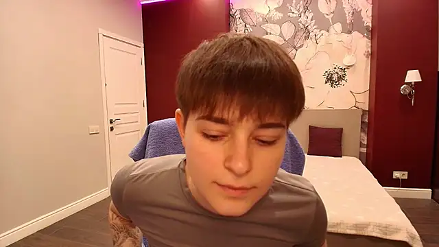 EmiliaYours online show from 21, 3, 2026