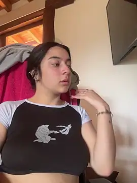 Snapshot of Cassie-millers chatting on 2, 1, 2025 Cassie-millers online show from 2, 1, 2025