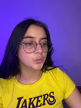 Snapshot of Cassie-millers chatting on 6, 3, 2025 Cassie-millers online show from 6, 3, 2025