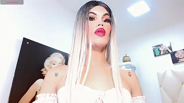 Niccolls Princess online show from 10, 2, 2025