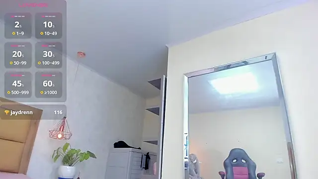 MAYROBERTSS online show from 12, 3, 2025