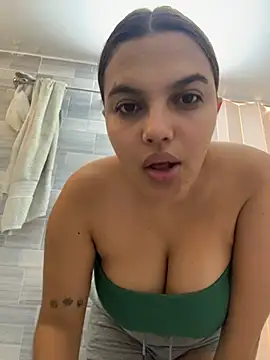 Snapshot of vivicolibri chatting on 2, 11, 2025 vivicolibri online show from 2, 11, 2025