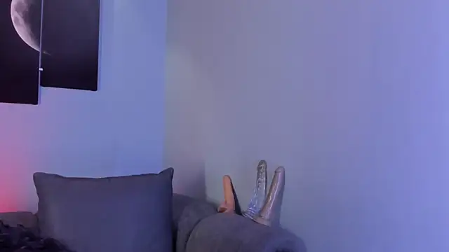 maddy walker online show from 10, 2, 2025