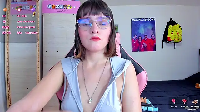 Snapshot of Lucyy-hess chatting on 26, 9, 2025 Lucyy-hess online show from 26, 9, 2025