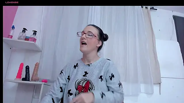 LolaBoobs online show from 6, 1, 2025