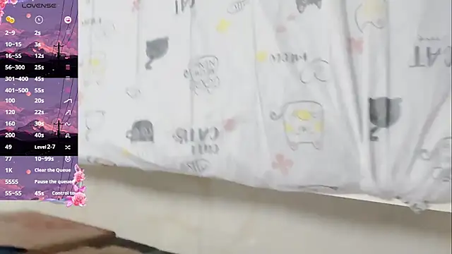 Snapshot of Sheep-1 chatting on 9, 10, 2025 Sheep-1 online show from 9, 10, 2025