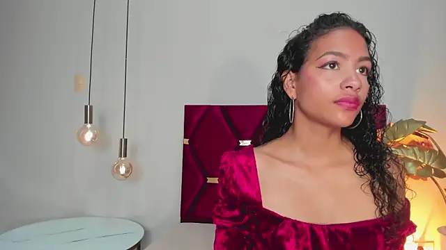 AntonellaHall  online show from 12, 3, 2025