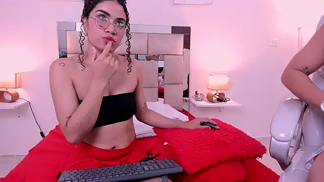 saraandstiven online show from 14, 3, 2025