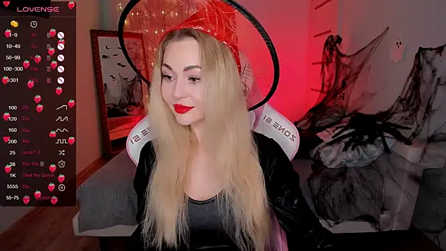 Snapshot of AdeleRoberts chatting on 30, 10, 2025 AdeleRoberts online show from 30, 10, 2025