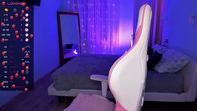 Snapshot of AdeleRoberts chatting on 10, 11, 2025 AdeleRoberts online show from 10, 11, 2025