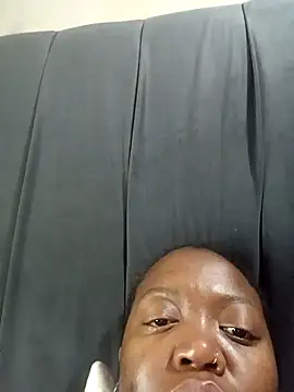 Snapshot of slimcate91 chatting on 19, 10, 2025 slimcate91 online show from 19, 10, 2025