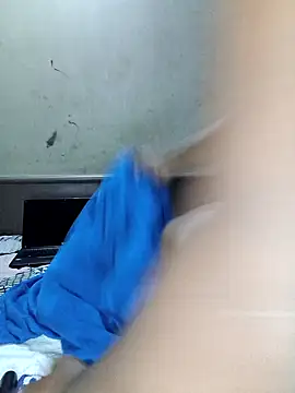 Snapshot of slimcate91 chatting on 21, 11, 2025 slimcate91 online show from 21, 11, 2025