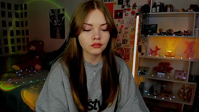 AkiraKatsu online show from 12, 4, 2026