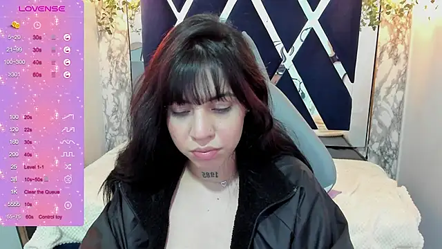 Violet m online show from 11, 12, 2024