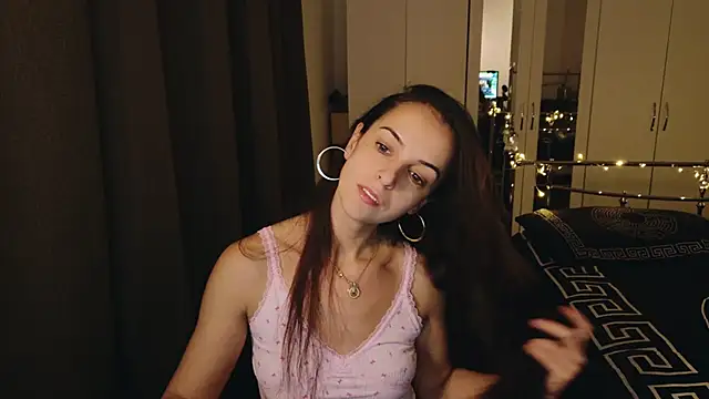 karlaolivia online show from 11, 12, 2024