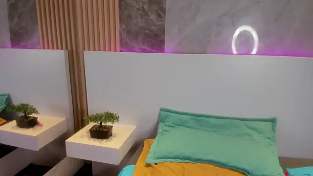 rose nova online show from 10, 1, 2025