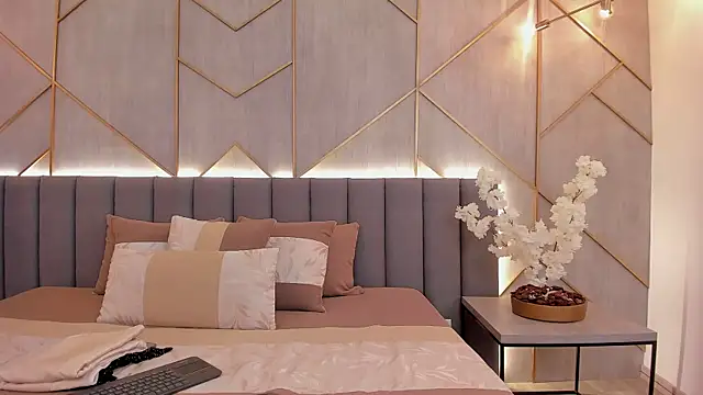 miia blake online show from 27, 12, 2024