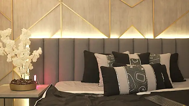 miia blake online show from 22, 2, 2025