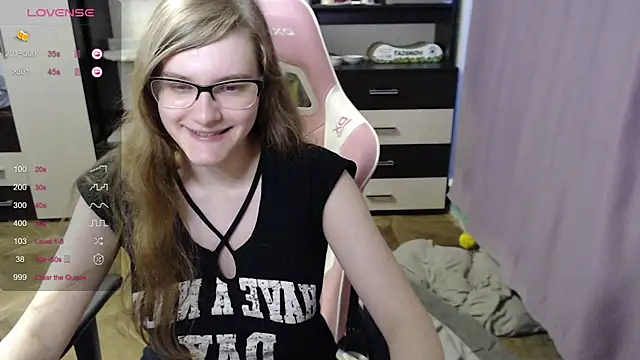 Tomato Tease online show from 16, 10, 2025