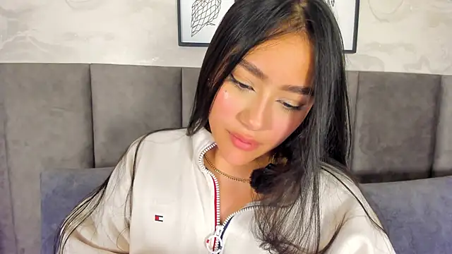 nicolle pierce online show from 18, 12, 2025