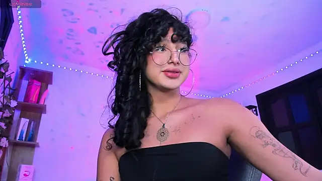 Heka Prudence online show from 19, 2, 2025