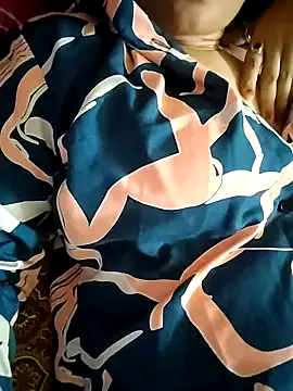 Snapshot of Royalgirl667 chatting on 10, 12, 2024 Royalgirl667 online show from 10, 12, 2024