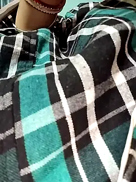 Snapshot of Royalgirl667 chatting on 26, 12, 2024 Royalgirl667 online show from 26, 12, 2024