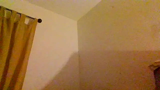 Snapshot of Vespa_Crabo chatting on 4, 12, 2024 Vespa Crabo online show from 4, 12, 2024