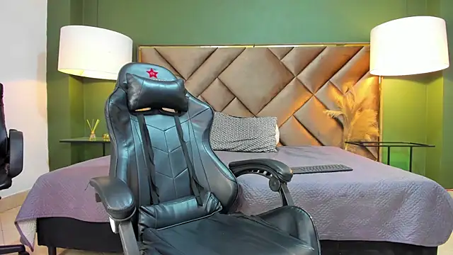 Tyler Rodriguez online show from 30, 9, 2025