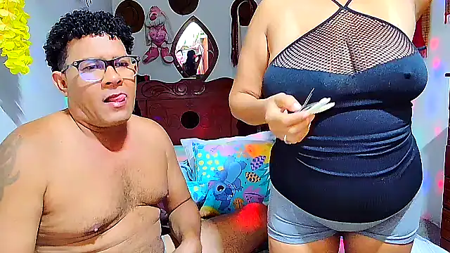 Snapshot of rosi_pamela chatting on 13, 2, 2026 rosi pamela online show from 13, 2, 2026