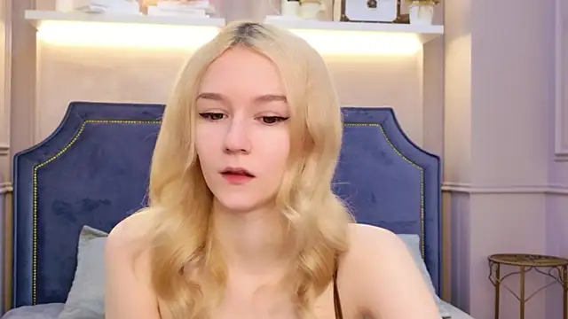 NaomiLoys online show from 22, 3, 2026