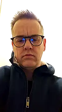 Snapshot of Hectorthyssen1 chatting on 5, 1, 2025 Hectorthyssen1 online show from 5, 1, 2025