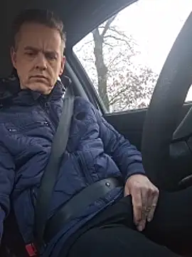 Hectorthyssen1 online show from 2, 2, 2026