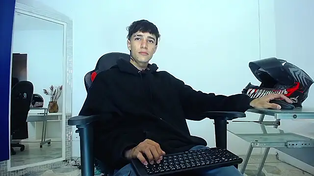 Snapshot of Zacktk7 chatting on 3, 12, 2024 Zacktk7 online show from 3, 12, 2024