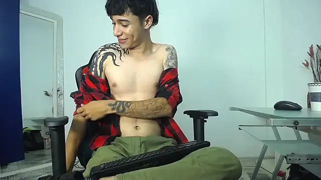 Snapshot of Zacktk7 chatting on 18, 12, 2024 Zacktk7 online show from 18, 12, 2024