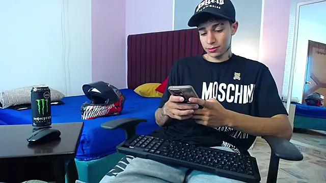 Snapshot of Zacktk7 chatting on 3, 1, 2025 Zacktk7 online show from 3, 1, 2025