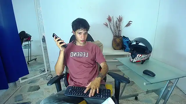 Snapshot of Zacktk7 chatting on 27, 1, 2025 Zacktk7 online show from 27, 1, 2025